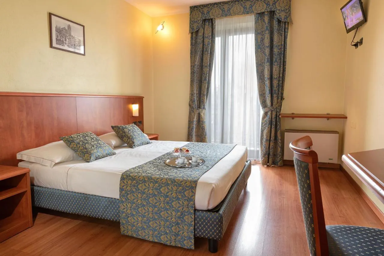 Hotel Postumia Dossobuono 3*,