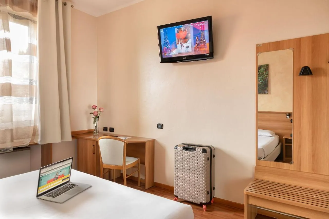 Hotel Postumia Dossobuono 3*,  Italien