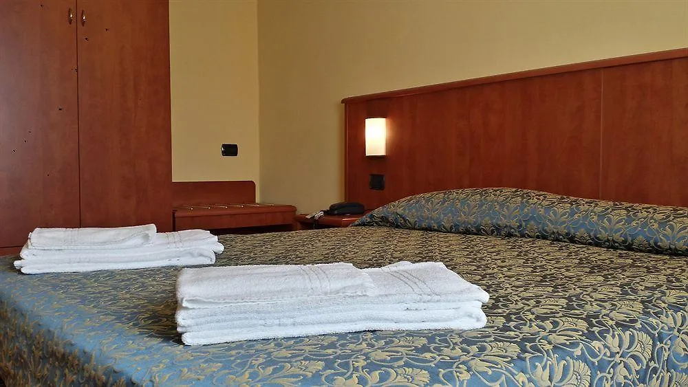 Hotel Postumia Dossobuono 3*,