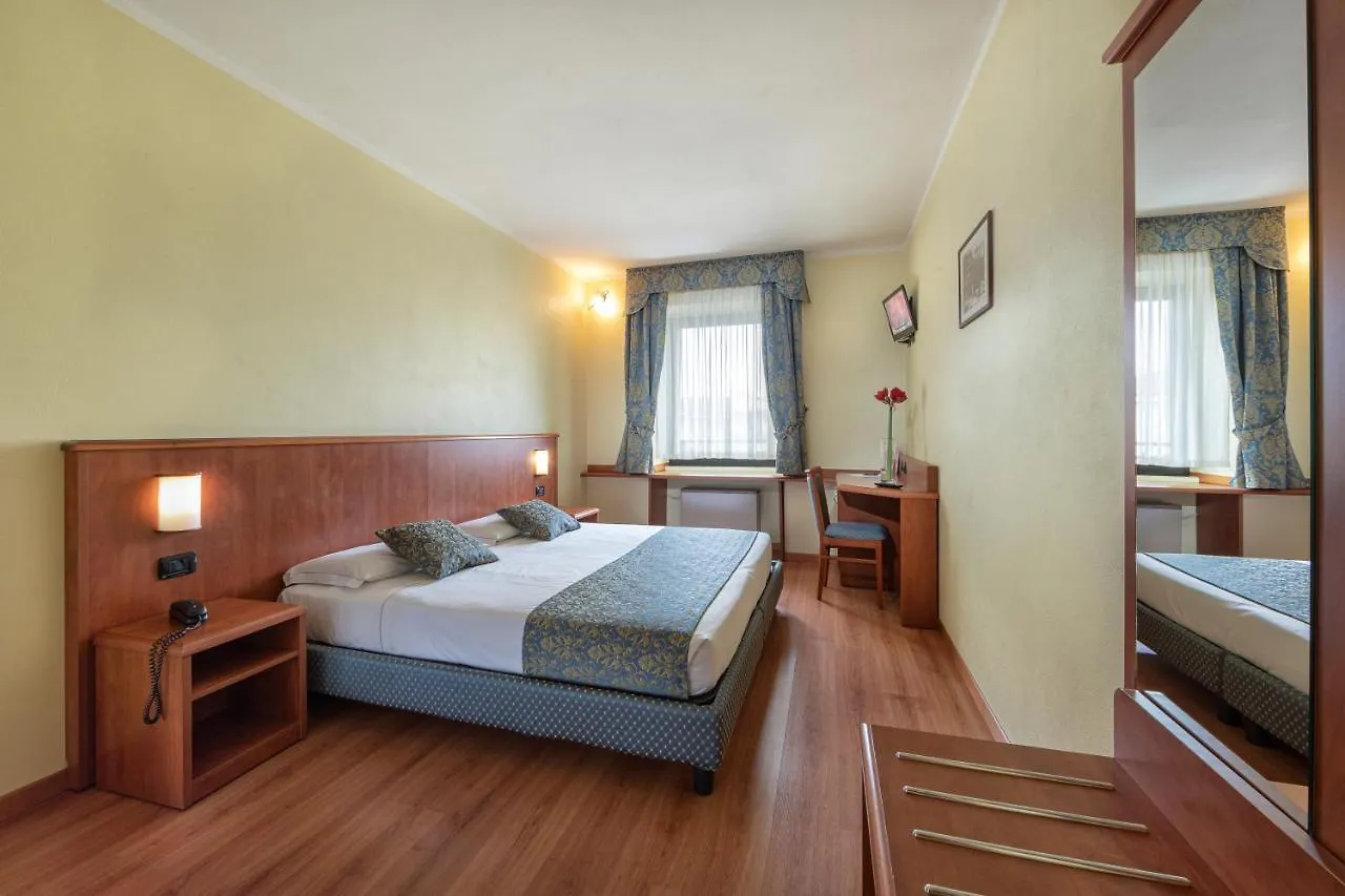 Hotel Postumia Dossobuono 3*,