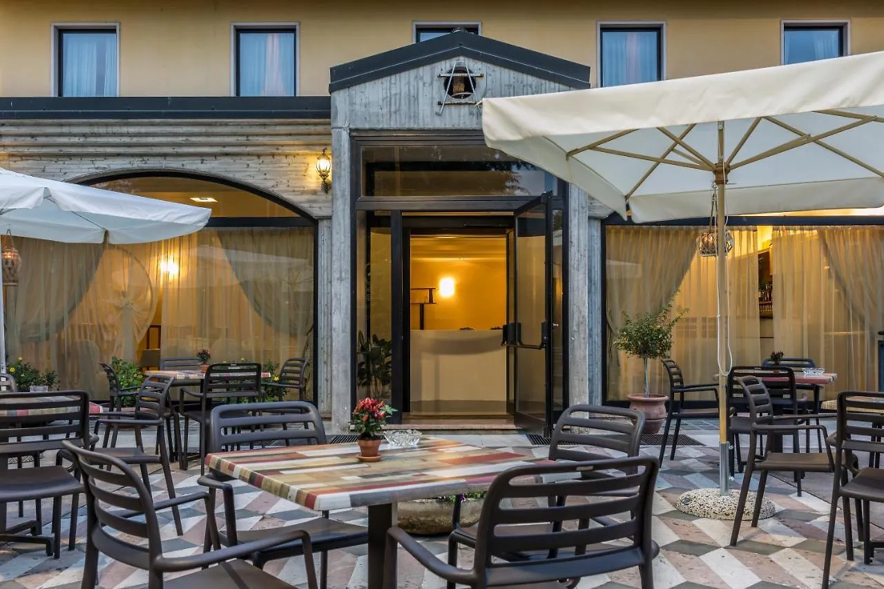 Hotel Postumia Dossobuono