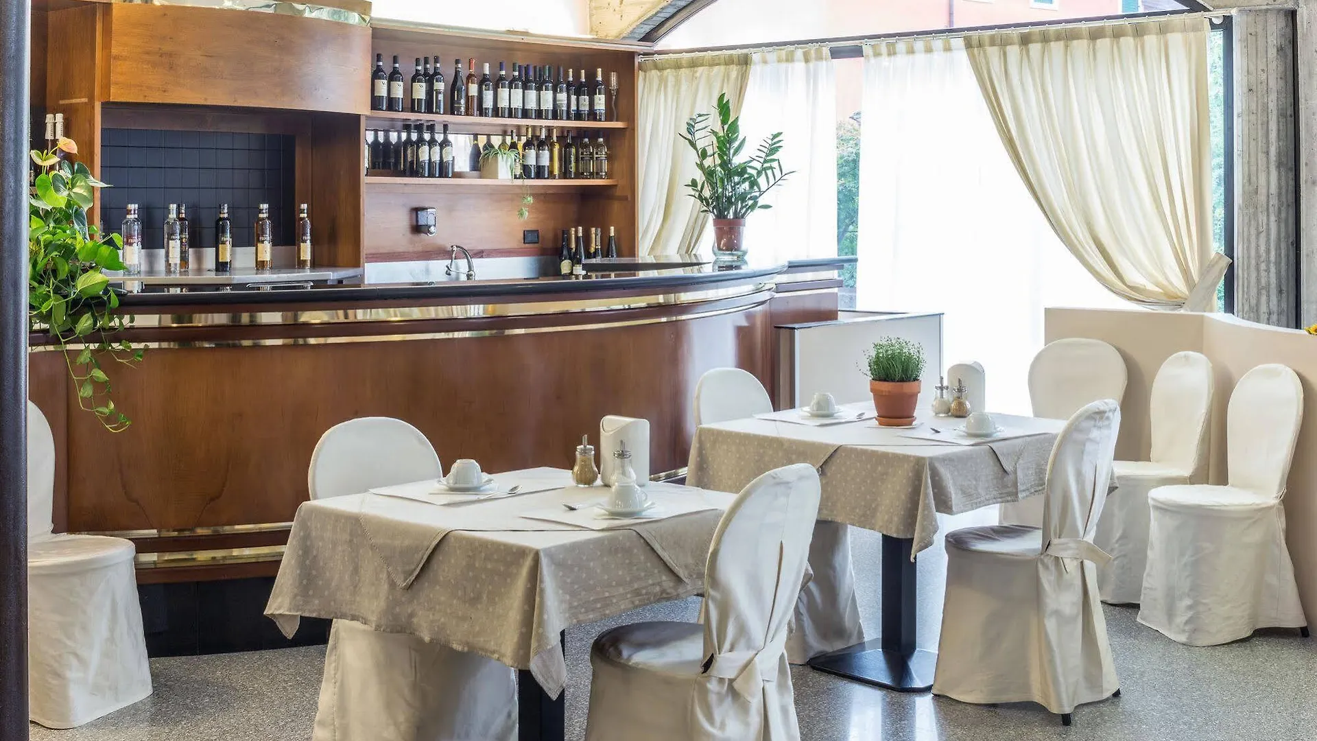 Hotel Postumia Dossobuono